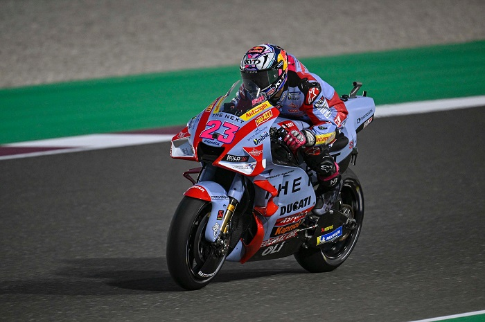 Pembalap Gresini Racing, Enea Bastianini masih berada di puncak klasemen MotoGP 2022 sementara.