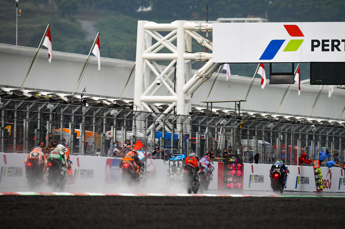Kelar balapan MotoGP Indonesia 2022, sirkuit Mandalika akan diaspal ulang lagi untuk gelaran WorldSBK (WSBK) Indonesia 2022.