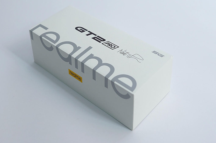 kotak kemasan realme GT 2 Pro