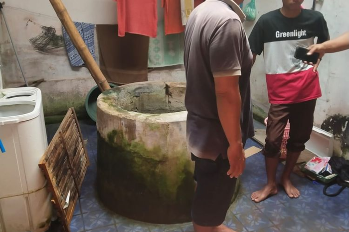 Sumur tempat bayi dibuang oleh ibu kandungnya sendiri di Kabupaten Jember