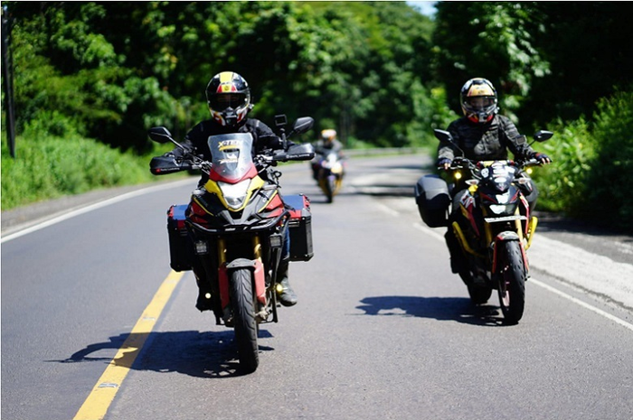 Touring X-TEN