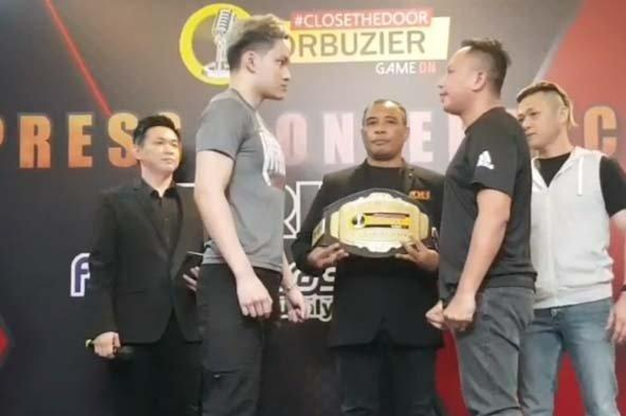 Pertandingan tinju antara Azka Corbuzier dan Vicky Prasetyo