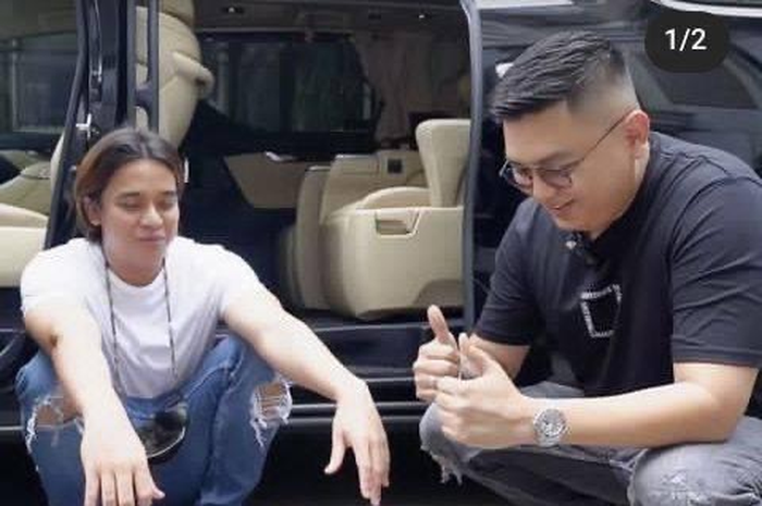 Billy Syahputra jadi sorotan gegara menerima uang sekoper dari pendiri DNA Pro Steven Richards. Polisi mulai menyelidikinya.