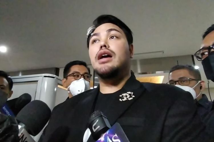 Ivan Gunawan di Lobi Gedung Badan Reserse Kriminal (Bareskrim) Polri, Jakarta, Kamis (14/4/2022).