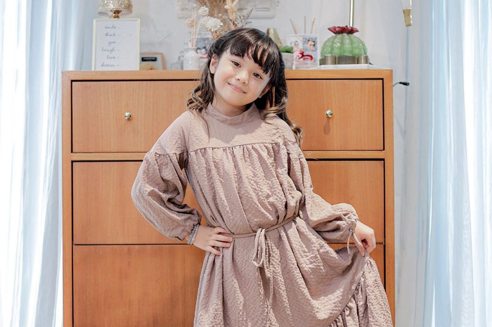 Gempi tampak luwes menjadi model di foto baju lebaran. Gisel akhirnya bicara jujur kepada anak kesayangan Gading Marten itu.
