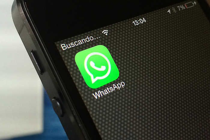 Ilustrasi aplikasi WhatsApp