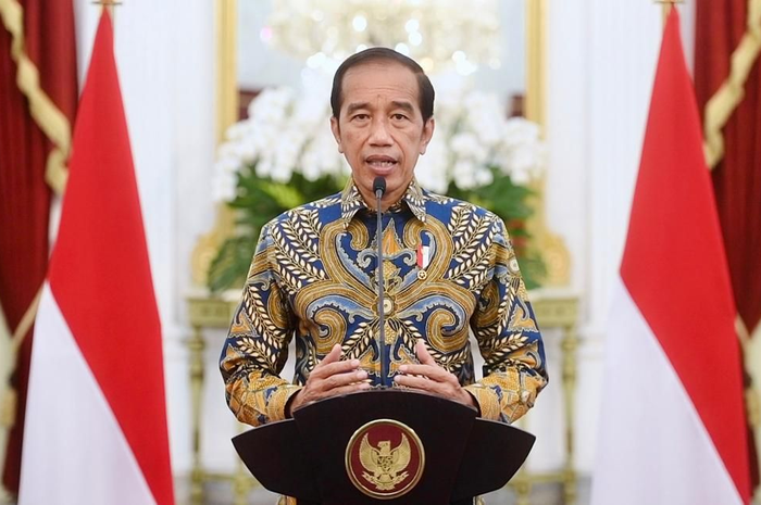 Presiden Jokowi saat memberi penjelasan soal Mudik dan pemberian THR juga Gaji-13 2022