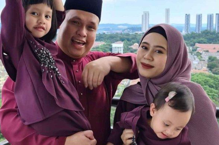 Shuk Sahar bersama Sera dan anak-anaknya