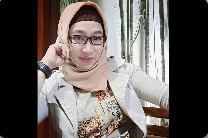 Kecantikan Rachma pegawai Dishub sudah bikin Kasatpol PP Makassar Iqbal Asnan gelap mata. Iqbal tega habisi nyawa Najamuddin Sewang.