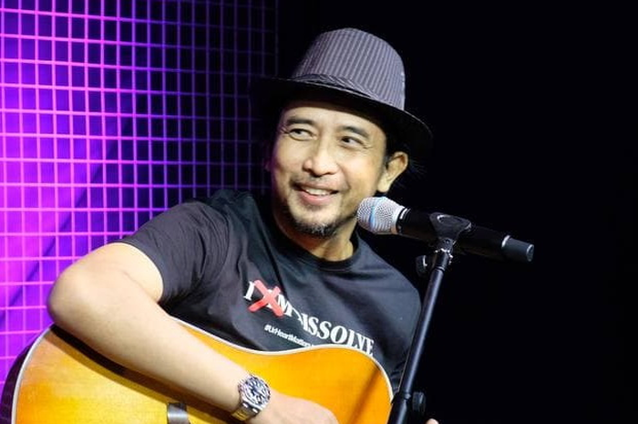 Gitaris band Padi Reborn, Piyu