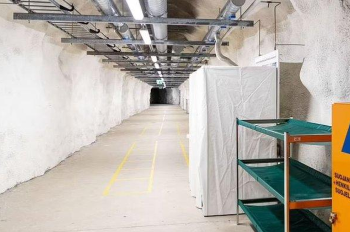 Jalur Evakuasi di Bunker Anti Nuklir Finlandia  