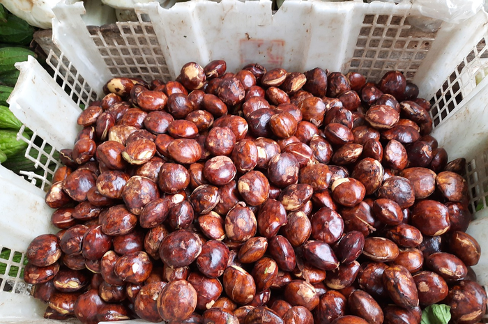 Tips menghilangkan bau jengkol dengan bahan alami.
