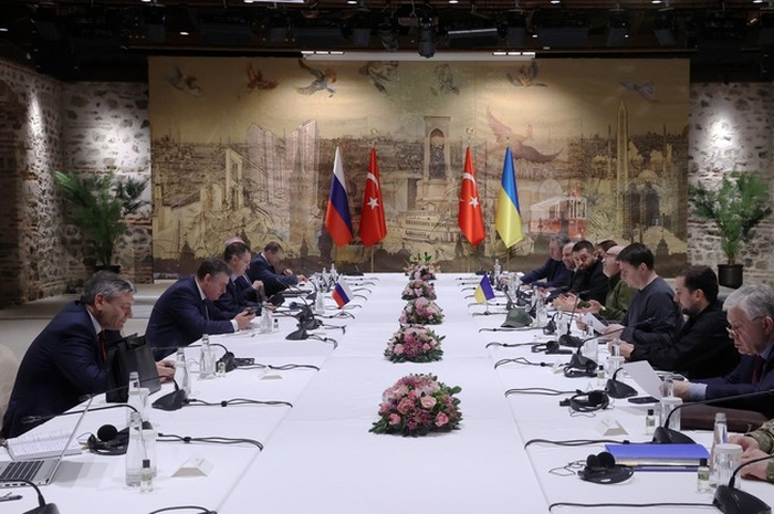 Presiden Rusia, Vladimir Putin menandatangani dekrit tentang langkah-langkah untuk menangani negara-negara yang tidak bersahabat.