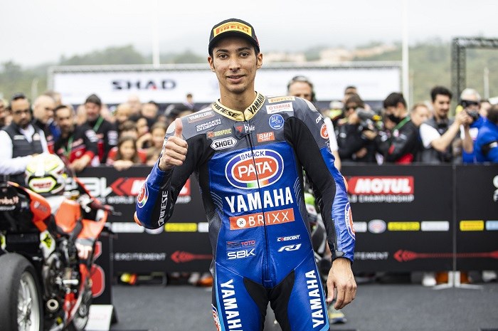 Fix Toprak Razgatlioglu bakal tetap balapan di WorldSBK 2023, Yamaha cuma andalkan dua pembalap di musim MotoGP 2023.
