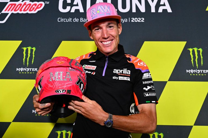 Aleix Espargaro pakai helm spesial di MotoGP Catalunya 2022