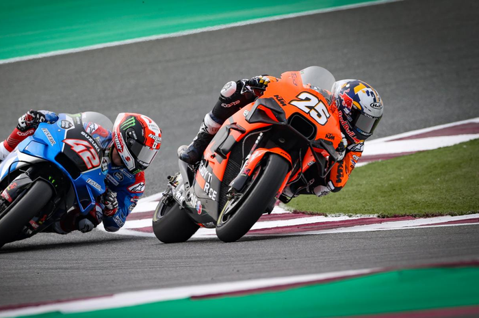 Pembalap tim Suzuki Ecstar Alex Rins dan tim Tech3 KTM Raul Fernandez diincar tim satelit Aprilia RNF Racing untuk MotoGP 2023.