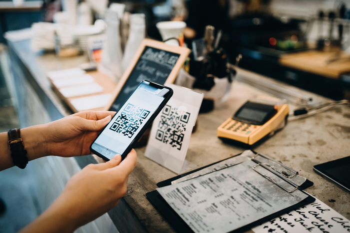 Tips mengatur keuangan untuk generasi cashless.
