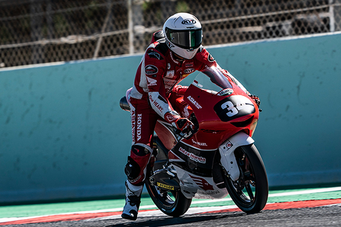 Pembalap Indonesia Fadillah Arbi Aditama nyaris start 15 besar di ronde 3 FIM JuniorGP Catalunya 2022