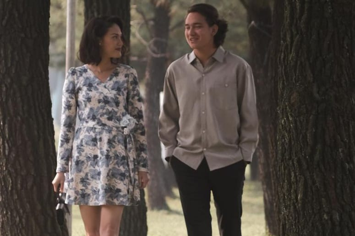 Della Dartyan dan Adipati Dolken