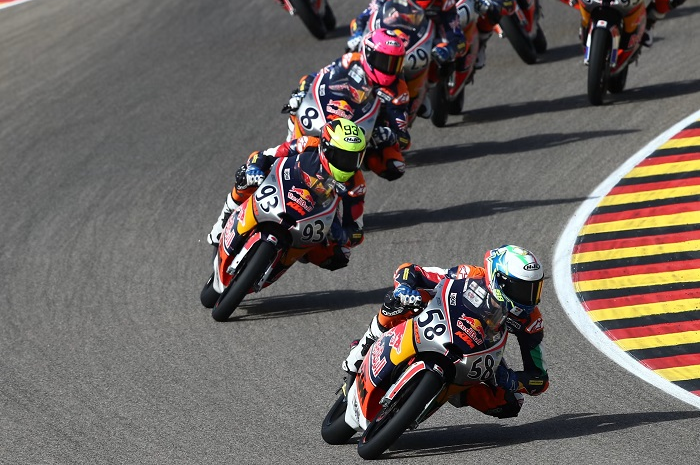 Pembalap Indonesia Fadillah Arbi Aditama (93) di Red Bull Rookies Cup
