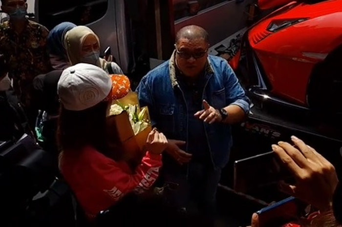 Pengacara Razman Arif Nasution diDP mobil mewah setara 28 Yamaha NMAX