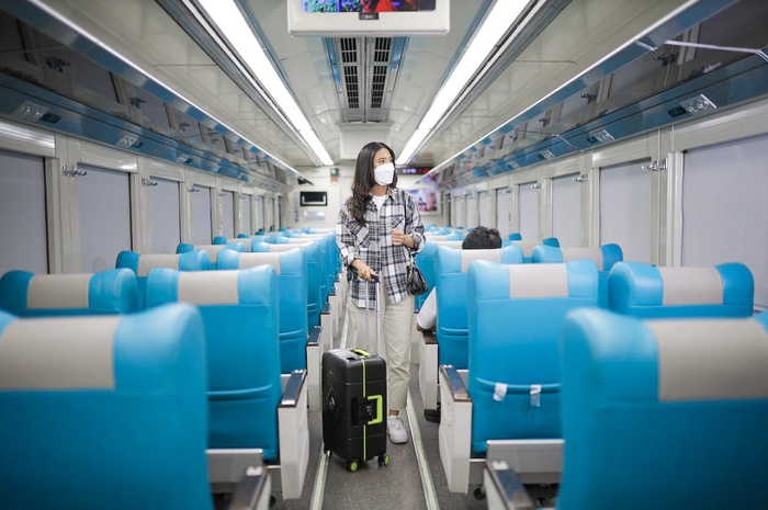 Ilustrasi penumpang kereta api