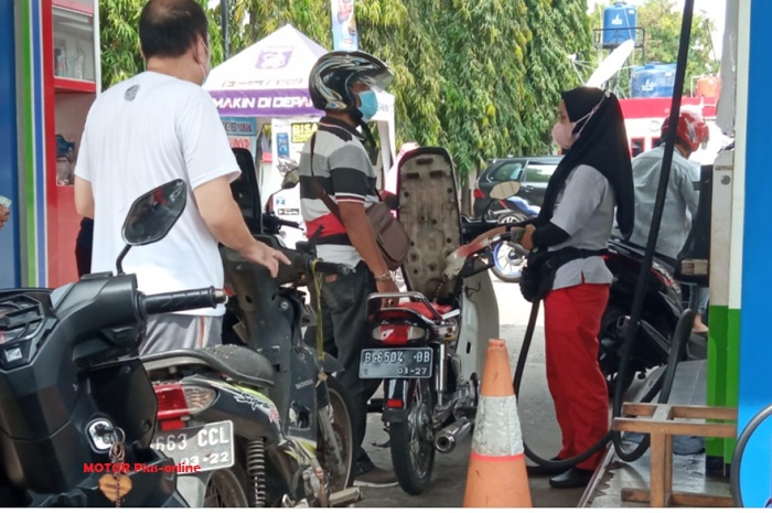 Disangka curang petugas SPBU kerap memaninkan nosel dispenser  padahal da tujuan positif