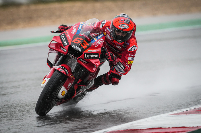 Pembalap Ducati Lenovo, Francesco Bagnaia tercepat di FP2 MotoGP Belanda 2022, Fabio Quartararo mengejutkan.