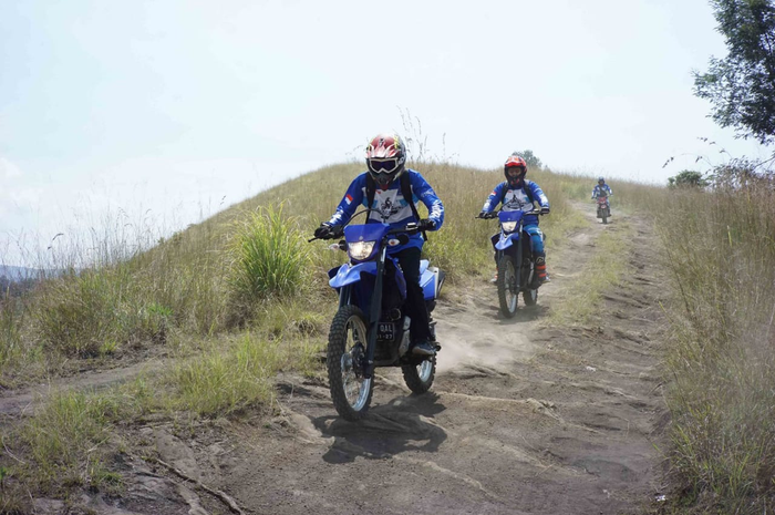 Aktivitas Touring Yamaha WR 155 R dalam rangka menyambut MXGP 2022