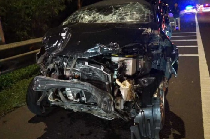 Foto Mobil yang alami kecelakaan di Tol Cipularang. 