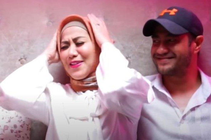 Ferry Irawan dan Venna Melinda sharing gaya bercinta.