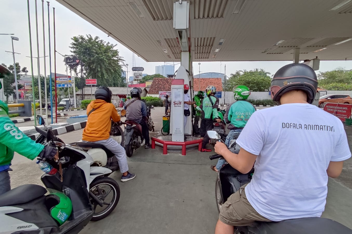 Foto ilustrasi SPBU. Enaknya beli Pertalite enggak perlu pakai aplikasi MyPertamina dan HP, begini caranya.
