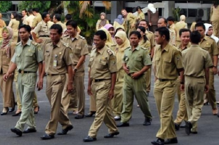 Asyik gaji ke-13 besok cair hari Jum'at (1/7/2022), bikers yang bekerja sebagai ASN siap-siap cek saldo ATM.