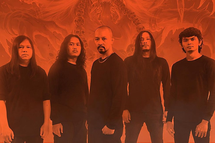 DeadSquad mengganti vokalis lagi, kali ini diisi oleh Vicky eks Burgerkill.