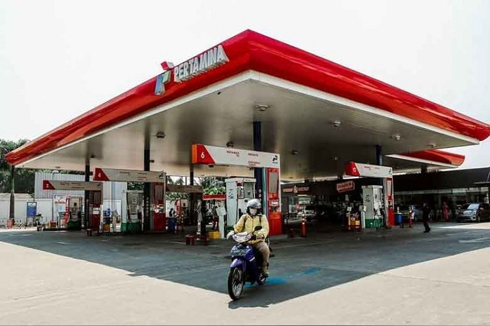 Ilustrasi SPBU Pertamina. Resmi harga bensin Pertamina jenis Pertamax Turbo alami kenaikan Juli 2022.
