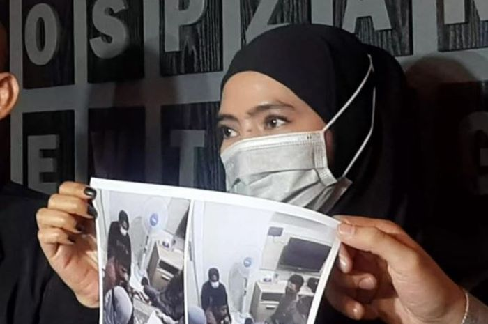 kabar marlina octoria yang ngaku sebagai istri siri ayah taqy malik