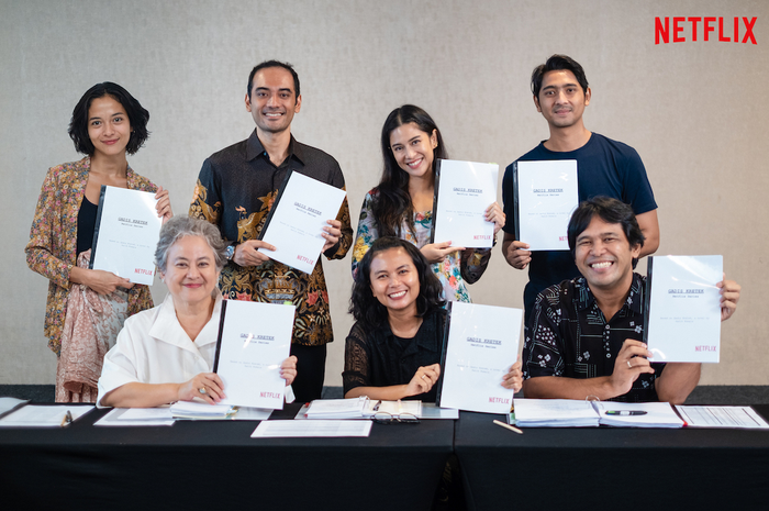 Para pemain serial Gadis Kretek