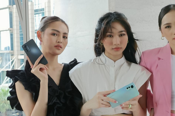 xiaomi memperkenalkan wujud desain dari Xiaomi 12 Lite 5G yang Tipis dan Ringan