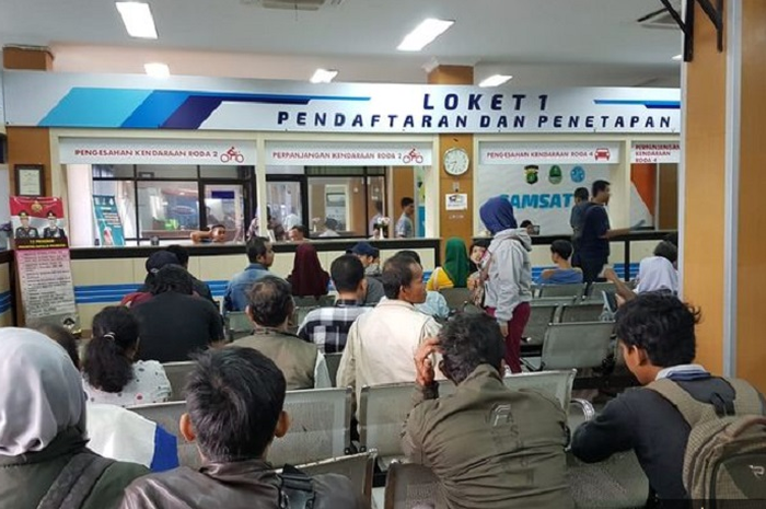 Cepat ke Samsat terdekat urus pemutihan pajak kendaraan bermotor, jangan lupa bawa KTP, STNK dan BPKB.
