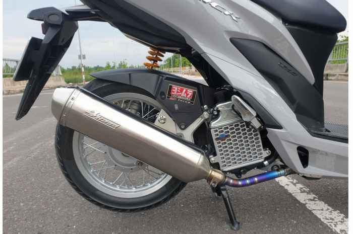 ILUSTRASI. Doyan modifikasi motor sektor performa seperti  mesin atau knalpot bisa lolos tes uji emisi gak ya?