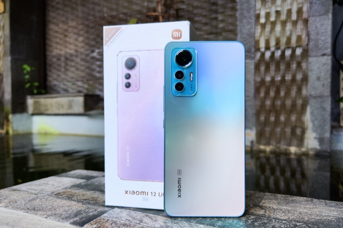 Harga HP Second Xiaomi 12 Lite 5G menjadi incaran karena harganya sudah turun per September 2022