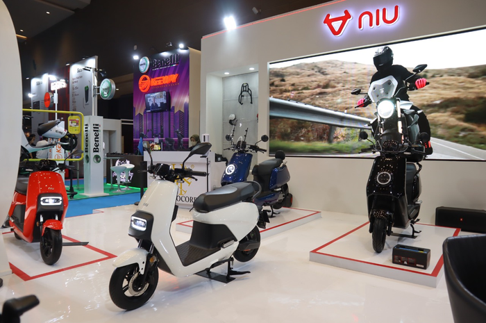 Harga motor listrik NIU di PEVS 2022, mulai yang termurah hingga termahal.