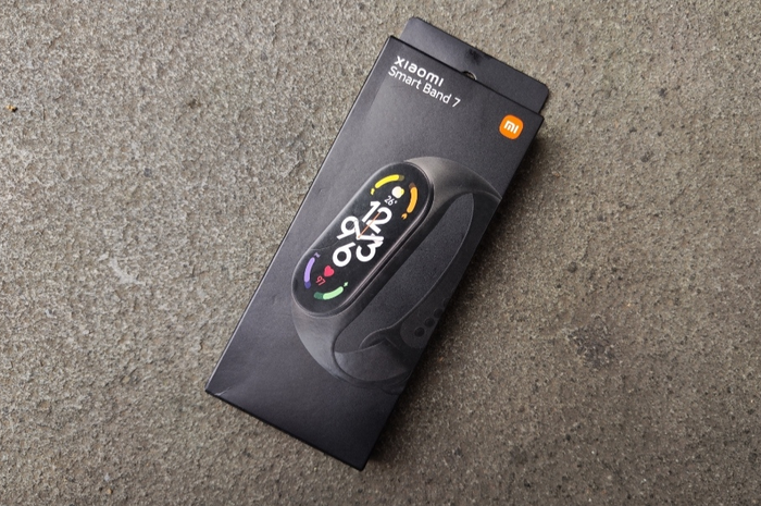 Unboxing Xiaomi Smart Band 7 di Indonesia.