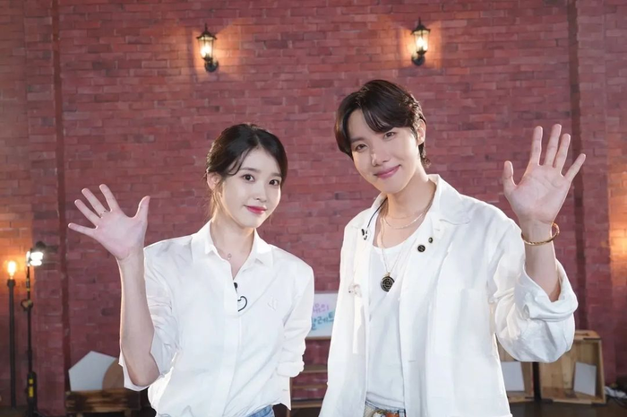 IU dan J-Hope BTS