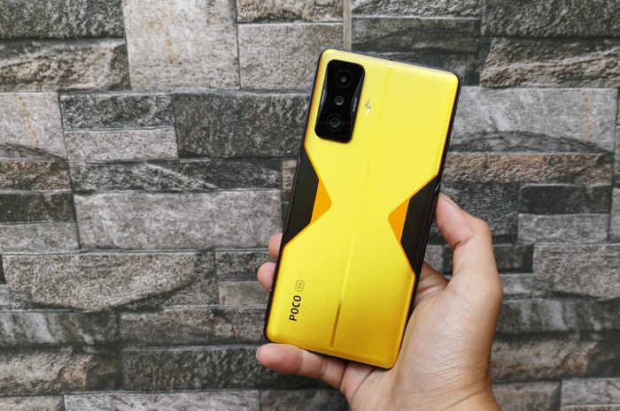 POCO F4 GT