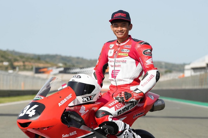 Pembalap Indonesia, Fadillah Arbi Aditama membagikan kisahnya selama balapan di Eropa