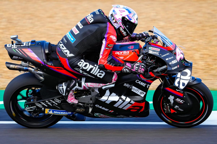 Aksi Aleix Espargaro di MotoGP Inggris 2022 sirkuit Silverstone
