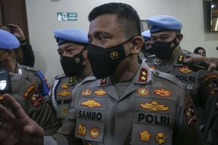 Anak buah Ferdy Sambo di Divisi Propam akhirnya mengaku ambil CCTV di TKP penembakan Brigadir J. Foto eks Kadiv Propam muncul.