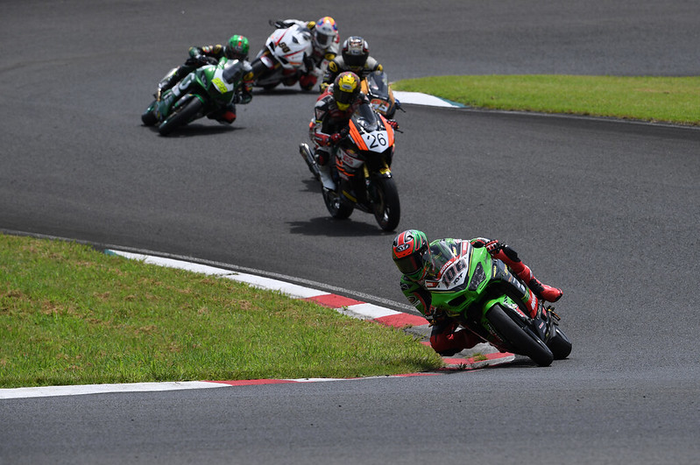 Race 1 kelas AP250 ARRC Jepang 2022 penuh drama, pembalap Indonesia berantakan.