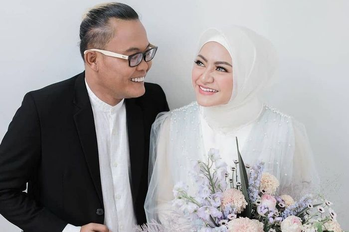Sule dan Nathalie Holscher.